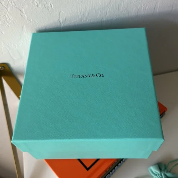 Tiffany & Co Box with Lid - Picture 3 of 3
